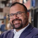 路易斯·A.扎莫拉 (Luis A. Zamora)